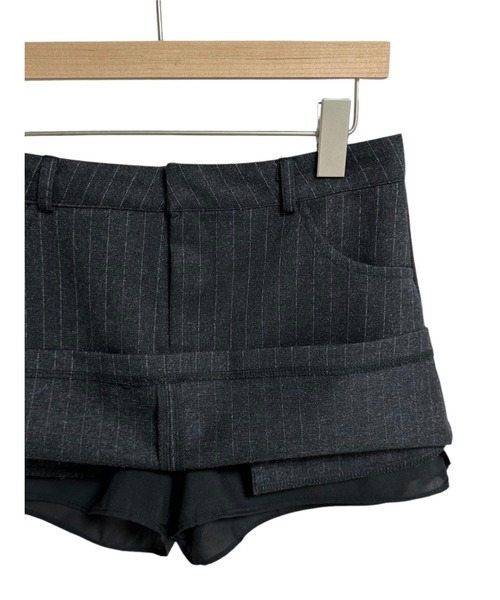 CladdA(クラタ)の「modern stripe skirt, CHARCOAL(スカート・レディース・チャコールグレー・FREE)」の8枚目の写真