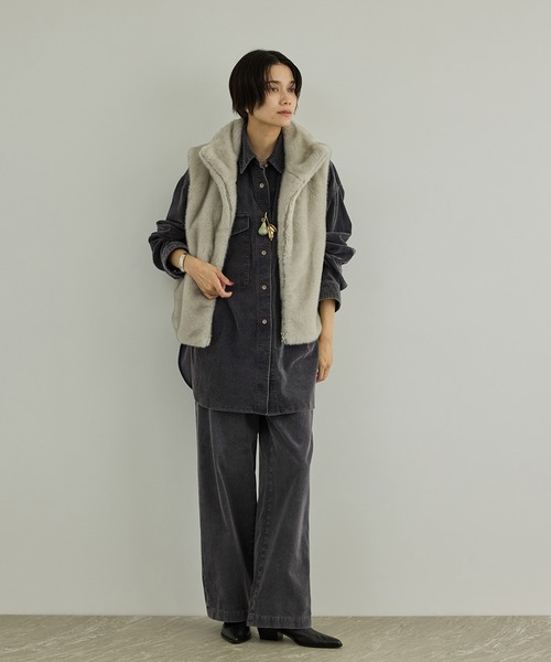 SALON adam et rope'(サロン アダム エ ロペ)の「フェードコーデュロイオーバーシャツ / セットアップ対応(シャツ/ブラウス・レディース・チャコールグレー/ベージュ/ピンク系その他2・FREE)」の6枚目の写真