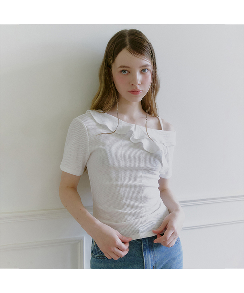 MICANE(ミケーネ)の「ナエビンフリルワンショルダーティ(Tシャツ/カットソー・レディース・スカイブルー/ブラック/アイボリー・1/2/4/3)」の2枚目の写真