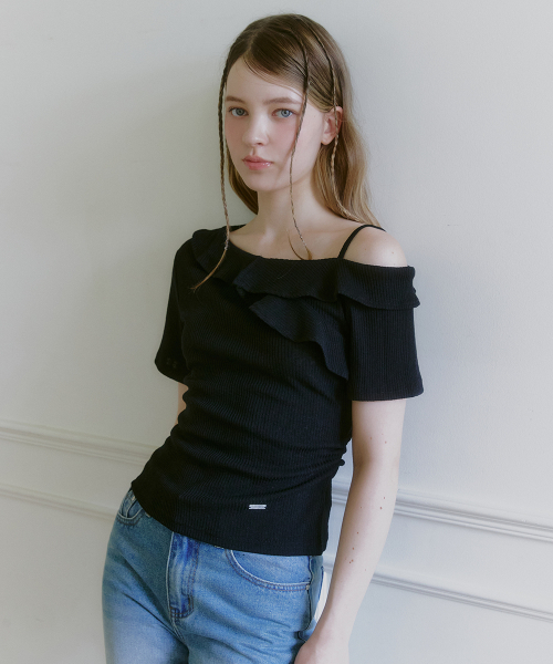 MICANE(ミケーネ)の「ナエビンフリルワンショルダーティ(Tシャツ/カットソー・レディース・スカイブルー/ブラック/アイボリー・1/2/4/3)」の11枚目の写真