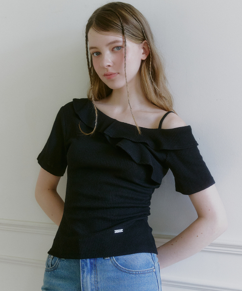 MICANE(ミケーネ)の「ナエビンフリルワンショルダーティ(Tシャツ/カットソー・レディース・スカイブルー/ブラック/アイボリー・1/2/4/3)」の12枚目の写真