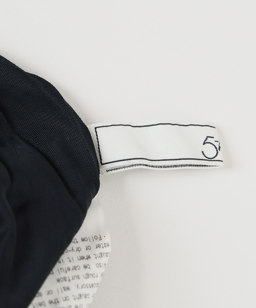 IENA(イエナ)の「5-knot/ファイブノット CRINKLE-FIN SALOPETTE サロペット 5KIE-CRCL-0001(サロペット/オーバーオール・レディース・ブラック/ブラウン・MEDIUM/SMALL)」の8枚目の写真