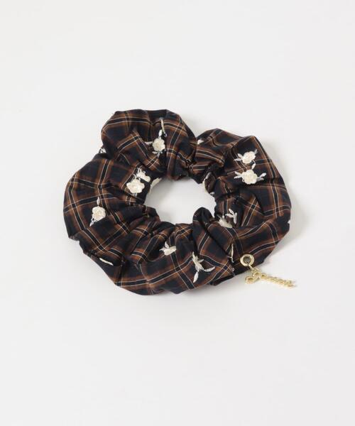 GANNI（ガニー）の「GANNI　EXCLUSIVE SCRUNCHIE（ヘアゴム・レディース・ピンク系その他/ブラウン系その他/ブルー系その他・-）」の7枚目の写真