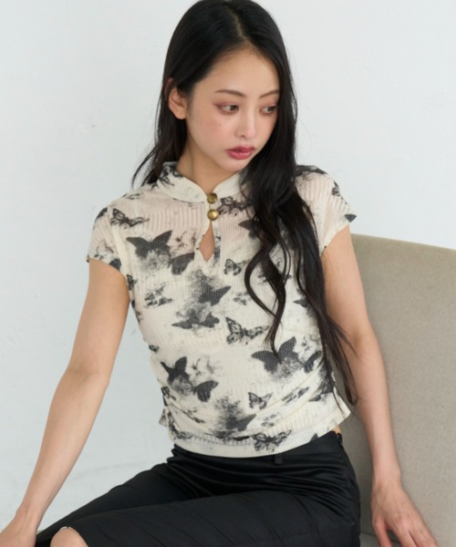 RAY CASSIN(レイカズン)の「チャイナシアーTシャツ(Tシャツ/カットソー・レディース・グレー系その他2/アイボリー/ブラウン系その他2/チャコールグレー/イエロー系その他2・FREE)」の2枚目の写真