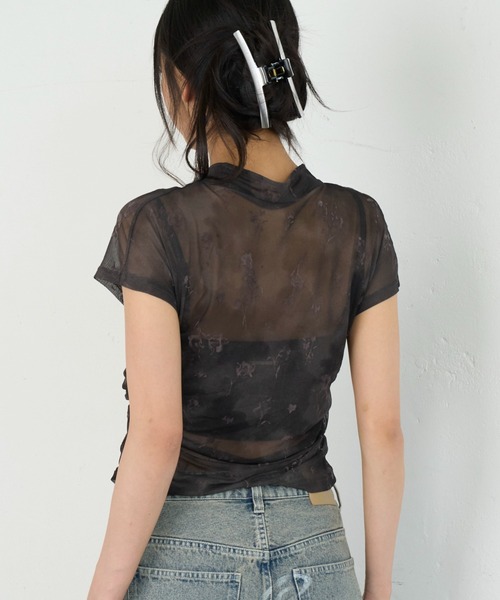 RAY CASSIN(レイカズン)の「チャイナシアーTシャツ(Tシャツ/カットソー・レディース・グレー系その他2/アイボリー/ブラウン系その他2/チャコールグレー/イエロー系その他2・FREE)」の15枚目の写真