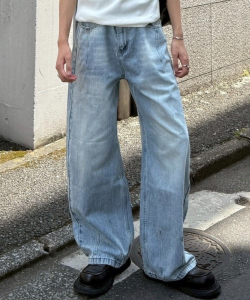 Chikashitsu +(チカシツプラス)の「【Chikashitsu +】barrel leg jeans / 【チカシツプラス】バレルレッグデニムパンツ(デニムパンツ・メンズ・ブルー・S)」の2枚目の写真
