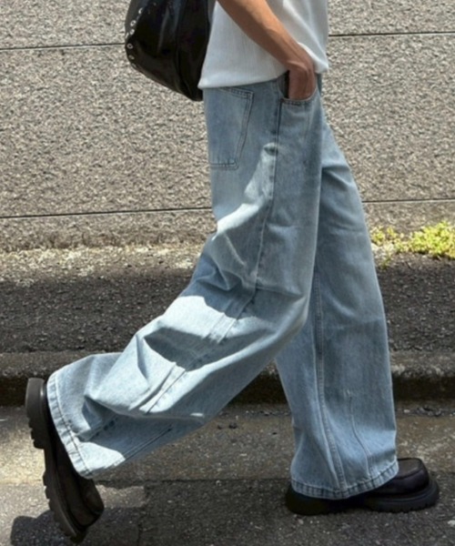 Chikashitsu +(チカシツプラス)の「【Chikashitsu +】barrel leg jeans / 【チカシツプラス】バレルレッグデニムパンツ(デニムパンツ・メンズ・ブルー・S)」の14枚目の写真