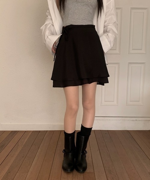 AMAJI(アマジ)の「ウエストリボン Aラインスカート(スカート・レディース・ホワイト/ブラック・MEDIUM/SMALL)」の2枚目の写真