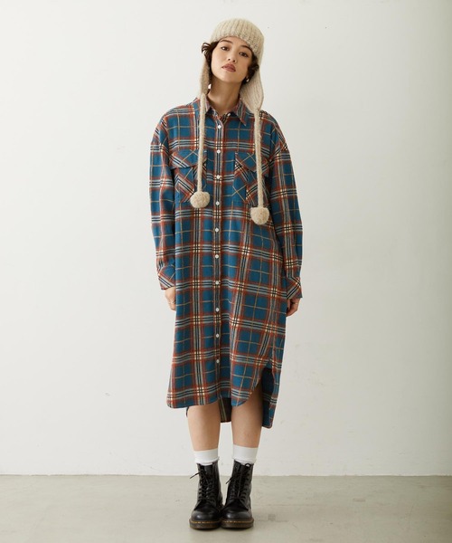 MILKFED.(ミルクフェド)の「LOGO PLAID SHIRT DRESS(ワンピース・レディース・ブルー/ブラウン/ブラック・M/S)」の3枚目の写真