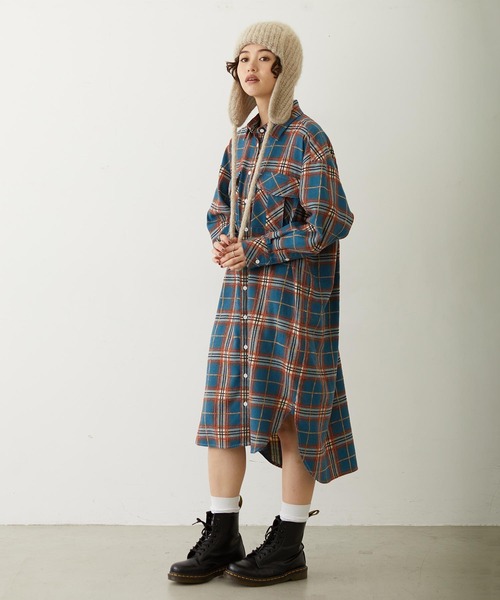 MILKFED.(ミルクフェド)の「LOGO PLAID SHIRT DRESS(ワンピース・レディース・ブルー/ブラウン/ブラック・M/S)」の6枚目の写真