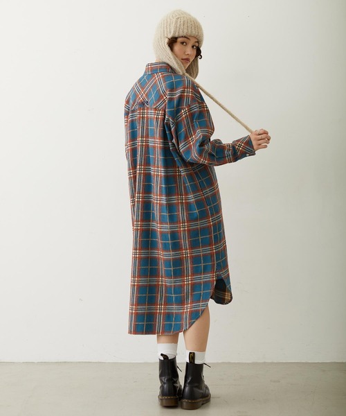 MILKFED.(ミルクフェド)の「LOGO PLAID SHIRT DRESS(ワンピース・レディース・ブルー/ブラウン/ブラック・M/S)」の10枚目の写真