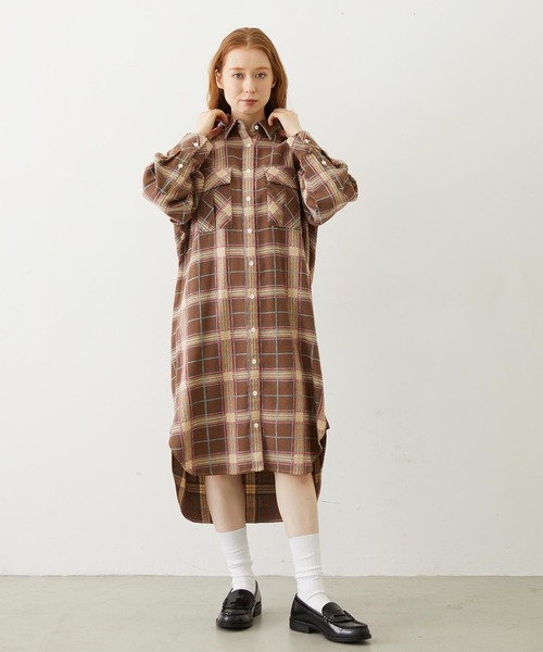MILKFED.(ミルクフェド)の「LOGO PLAID SHIRT DRESS(ワンピース・レディース・ブルー/ブラウン/ブラック・M/S)」の14枚目の写真