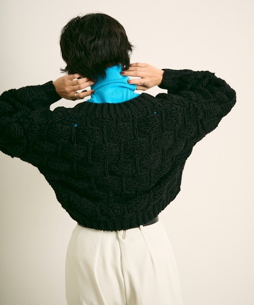 uchi.(ウチ)の「ケーブル編みニットプルオーバー(Tシャツ/カットソー・レディース・ブラック/グレー・FREE)」の7枚目の写真