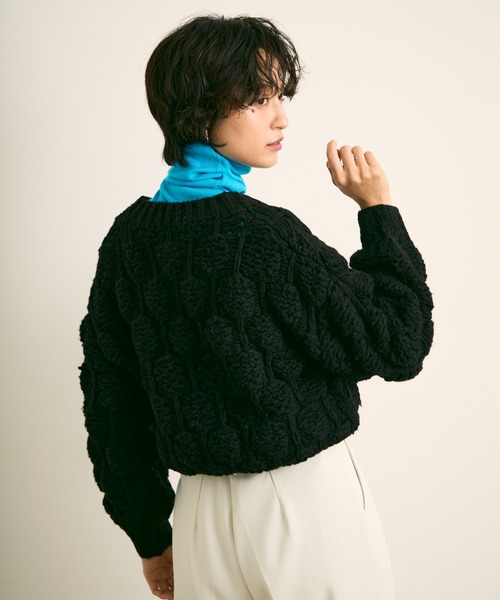 uchi.(ウチ)の「ケーブル編みニットプルオーバー(Tシャツ/カットソー・レディース・ブラック/グレー・FREE)」の8枚目の写真