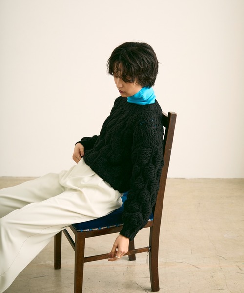 uchi.(ウチ)の「ケーブル編みニットプルオーバー(Tシャツ/カットソー・レディース・ブラック/グレー・FREE)」の10枚目の写真