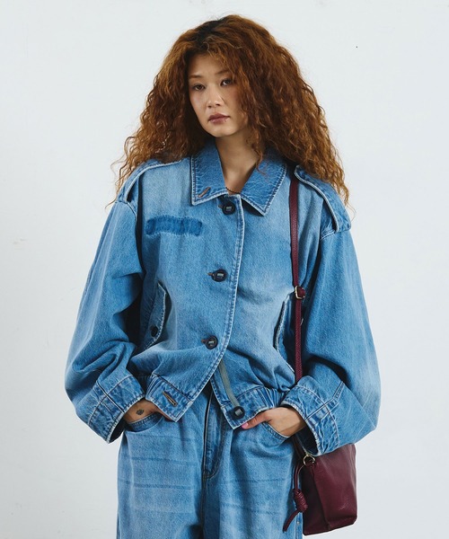 ROSE BUD(ローズバッド)の「mici/VOLUME SLEEVE DENIM JACKET(その他アウター・レディース・ライトインディゴブルー/ブラック・ONE SIZE)」の3枚目の写真