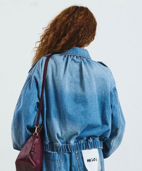 ROSE BUD(ローズバッド)の「mici/VOLUME SLEEVE DENIM JACKET(その他アウター・レディース・ライトインディゴブルー/ブラック・ONE SIZE)」の5枚目の写真