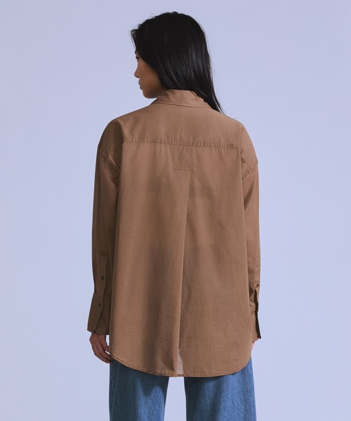 Levi's(リーバイス)の「Levi's/リーバイス BLUE TAB(TM) コア ロングスリーブシャツ(シャツ/ブラウス・レディース・ブラウン・M/S/XS)」の3枚目の写真