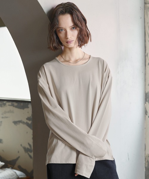 ROCHEM（ローシェン）の「サイドスリットベーシックUネックロンT（Tシャツ/カットソー・メンズ・ベージュ/ブラック/ホワイト・XS/S/M/L）」の3枚目の写真