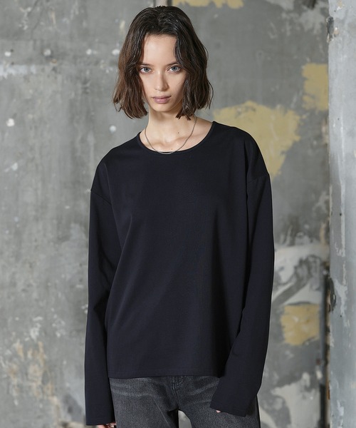 ROCHEM（ローシェン）の「サイドスリットベーシックUネックロンT（Tシャツ/カットソー・メンズ・ベージュ/ブラック/ホワイト・XS/S/M/L）」の2枚目の写真