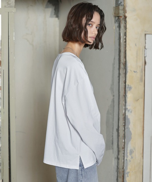 ROCHEM（ローシェン）の「サイドスリットベーシックUネックロンT（Tシャツ/カットソー・メンズ・ベージュ/ブラック/ホワイト・XS/S/M/L）」の5枚目の写真
