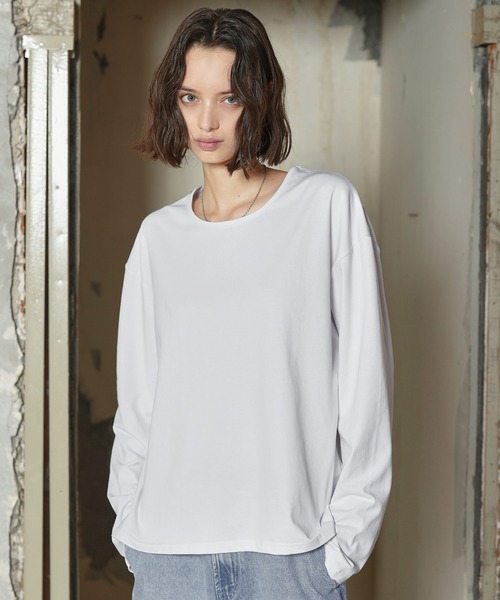 ROCHEM（ローシェン）の「サイドスリットベーシックUネックロンT（Tシャツ/カットソー・メンズ・ベージュ/ブラック/ホワイト・XS/S/M/L）」の4枚目の写真