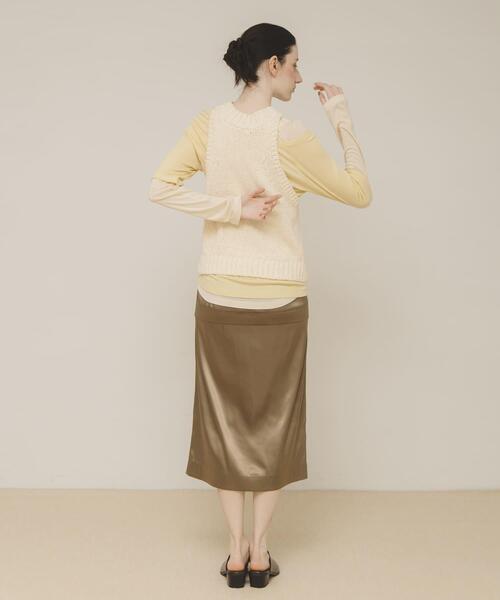 LAATO(ラート)の「glossy midi skirt(スカート・レディース・ライトカーキ/アイボリー・FREE)」の16枚目の写真