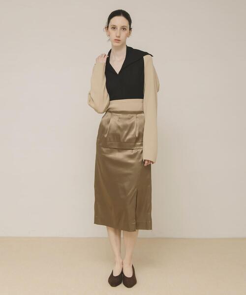 LAATO(ラート)の「glossy midi skirt(スカート・レディース・ライトカーキ/アイボリー・FREE)」の14枚目の写真