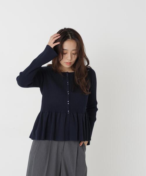 NATURAL BEAUTY BASIC(ナチュラルビューティーベーシック)の「ペプラムカーディガン(カーディガン/ボレロ・レディース・ネイビー/チャコールグレー/ピンク・FREE)」の18枚目の写真