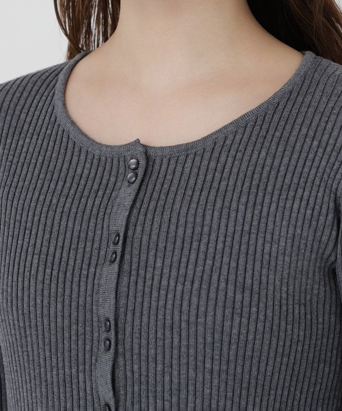 NATURAL BEAUTY BASIC(ナチュラルビューティーベーシック)の「ペプラムカーディガン(カーディガン/ボレロ・レディース・ネイビー/チャコールグレー/ピンク・FREE)」の13枚目の写真
