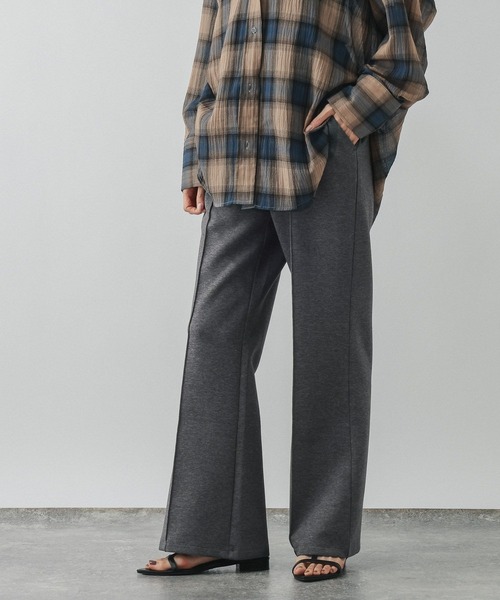GLOBAL WORK（グローバルワーク）の「ダンボールフレアパンツ/1049213（その他パンツ・レディース・ブラウン系その他3/チャコールグレー/グレイッシュベージュ/ブラック・SMALL/MEDIUM/LARGE）」の13枚目の写真