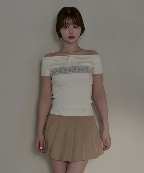 M DOLLY(エムドリー)の「Stitch ribbon cat elin sholder knit / ステッチリボンキャットエリンショルダーニット(ニット/セーター・レディース・アイボリー/グレー・FREE)」の4枚目の写真