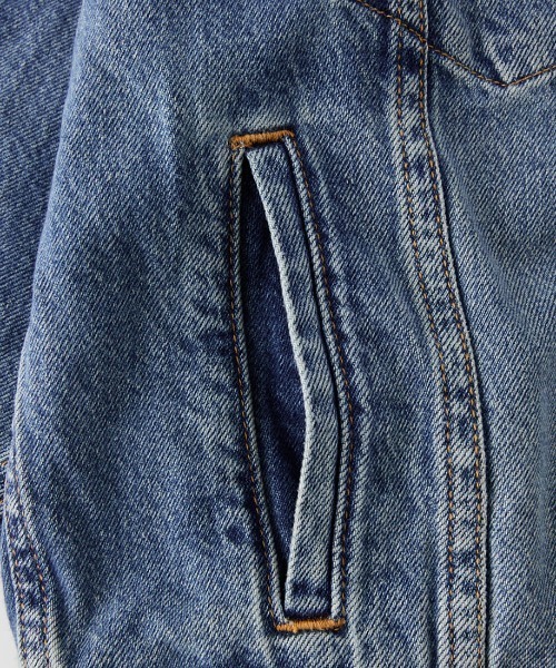Levi's（リーバイス）の「[LEVI’S/リーバイス] 90S TRUCKER デニムジャケット（デニムジャケット・レディース・ライトインディゴブルー・S）」の9枚目の写真
