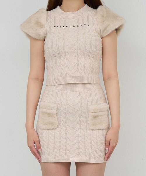 Belle Charme(ベルシャルム)の「【Belle Charme】Fur Shoulder Cable Knit(ニット/セーター・レディース・ブラック/ベージュ/ピンク・FREE)」の12枚目の写真