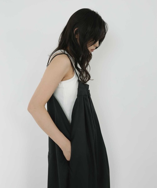  hellam（へラム）の「TRツイルアシメデザインサロペット（サロペット/オーバーオール・レディース・ブラック系/チャコール/グレイッシュベージュ/ブラック・FREE）」の8枚目の写真