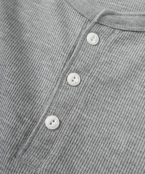 U.S. POLO ASSN.（ユーエスポロアッスン）の「【80】【U.S. POLO ASSN./ユーエスポロアッスン】ヘンリーネック サーマル ロンT/ワッフル/長袖/アメカジ/ミリタリー/古着MIX/ユニセックス/レディース/メンズ（Tシャツ/カットソー・メンズ・ネイビー/グレー/ホワイト/ブラック・XL/L/M）」の18枚目の写真