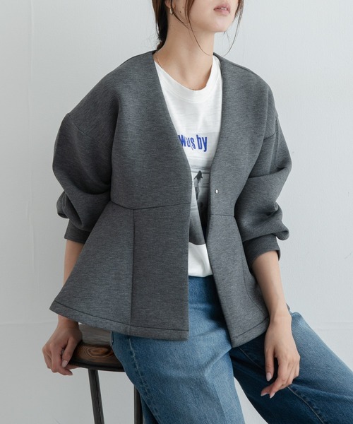 URBAN RESEARCH Sonny Label(アーバンリサーチサニーレーベル)の「『WEB限定』ダンボールペプラムブルゾン(ブルゾン・レディース・グレー/オフホワイト/ブラック・FREE)」の3枚目の写真