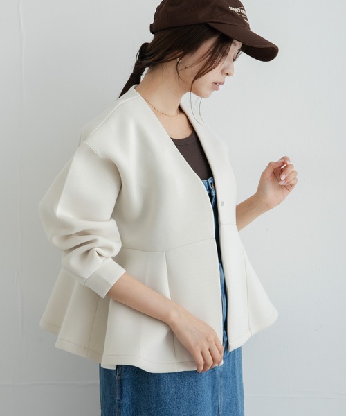 URBAN RESEARCH Sonny Label(アーバンリサーチサニーレーベル)の「『WEB限定』ダンボールペプラムブルゾン(ブルゾン・レディース・グレー/オフホワイト/ブラック・FREE)」の5枚目の写真