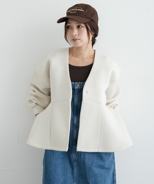 URBAN RESEARCH Sonny Label(アーバンリサーチサニーレーベル)の「『WEB限定』ダンボールペプラムブルゾン(ブルゾン・レディース・グレー/オフホワイト/ブラック・FREE)」の6枚目の写真