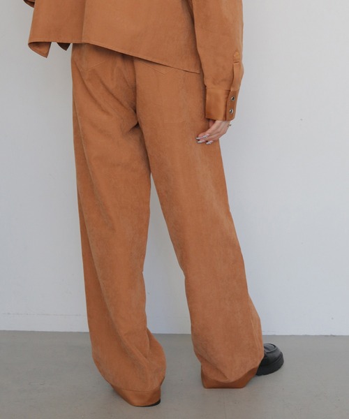 CLEIO(クレイオ)の「【CLEIO】スウェードライクストレートパンツ SUEDE LIKE STRAIGHT PANTS(その他パンツ・レディース・ライトベージュ/テラコッタ/アッシュブラウン・38/36)」の20枚目の写真