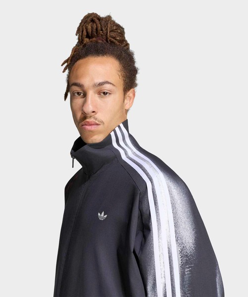 adidas(アディダス)の「ADILENIUM 6 トラックトップ / ジャージ / トラックジャケット / アディダスオリジナルス adidas Originals(ジャージ・メンズ・ブラック・3XL/XX-LARGE/X-SMALL/X-LARGE/SMALL/MEDIUM/LARGE)」の3枚目の写真