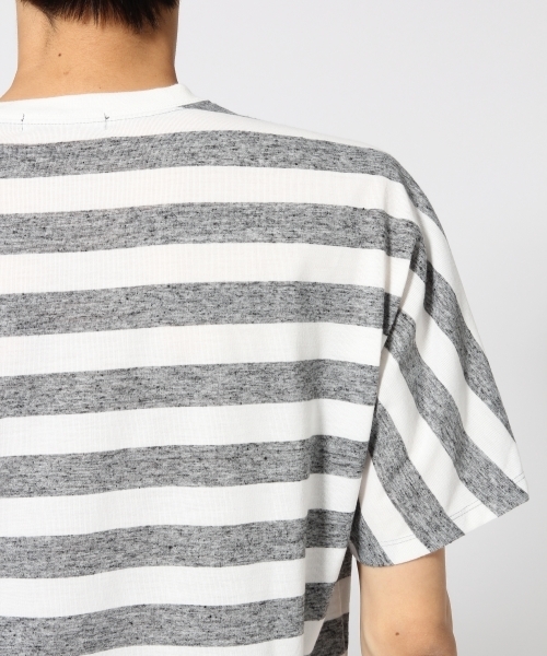 HARE（ハレ）の「リネンボーダーカットソー(HARE)（Tシャツ/カットソー・メンズ・ベージュ/グレー/オフホワイト・SMALL/MEDIUM）」の8枚目の写真