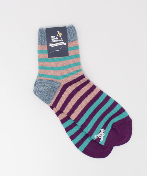 go slow caravan(ゴースローキャラバン)の「 GSC PREMIUM MULTI BORDER QUARTER SOCKS-ボーダーソックス (ソックス/靴下・メンズ・グレー/ライトグリーン/ピンク・MEDIUM/LARGE)」の1枚目の写真
