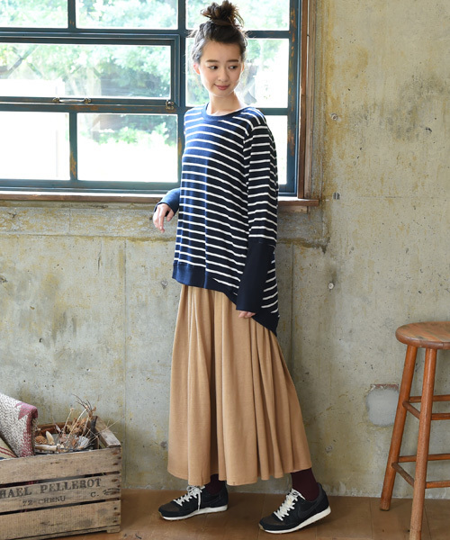 folklore（フォルクローレ）の「裏毛ドルマンプルオーバー/トップス（スウェット・レディース・グレー/ホワイト系その他/ボルドー/グリーン系その他/ネイビー/ブルー系その他・MEDIUM）」の5枚目の写真