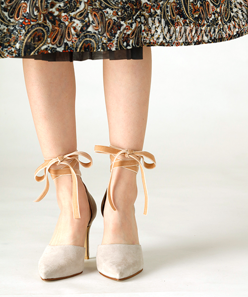 SON CHIC TOKYO（ソンシックトウキョウ）の「2WAYリボンストラップセパレートパンプス(774-59104)【SON CHIC TOKYO】（パンプス・レディース・ベージュ/ブラック/アイボリー・22.5/22/24/23/23.5/24.5）」の11枚目の写真