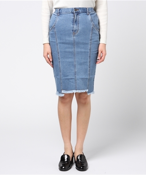 PUNYUS（プニュズ）の「フリンジデニムペンシルスカート（デニムスカート・レディース・ライトインディゴブルー/インディゴブルー・2/1/3/4）」の3枚目の写真