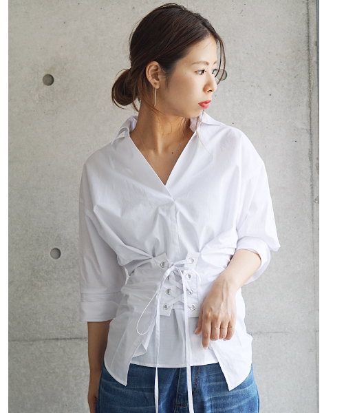 laboratory work（ラボラトリーワーク）の「＜一枚でサマになる！＞レースアップシャツ（シャツ/ブラウス・レディース・サックスブルー/オフホワイト/ブラック・MEDIUM）」の2枚目の写真