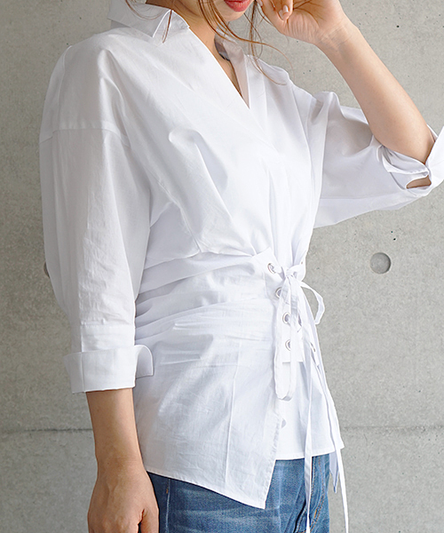 laboratory work（ラボラトリーワーク）の「＜一枚でサマになる！＞レースアップシャツ（シャツ/ブラウス・レディース・サックスブルー/オフホワイト/ブラック・MEDIUM）」の7枚目の写真