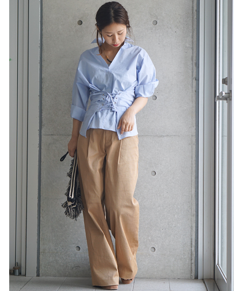 laboratory work（ラボラトリーワーク）の「＜一枚でサマになる！＞レースアップシャツ（シャツ/ブラウス・レディース・サックスブルー/オフホワイト/ブラック・MEDIUM）」の12枚目の写真