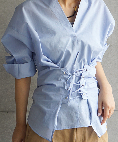 laboratory work（ラボラトリーワーク）の「＜一枚でサマになる！＞レースアップシャツ（シャツ/ブラウス・レディース・サックスブルー/オフホワイト/ブラック・MEDIUM）」の14枚目の写真